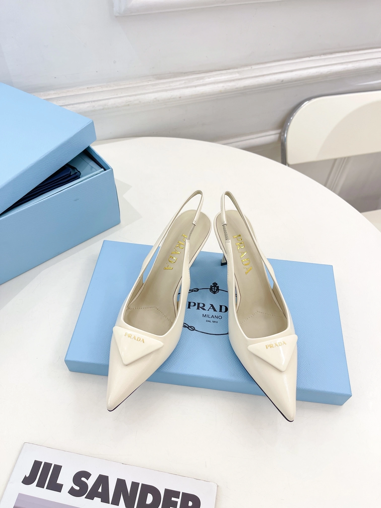 COCO-- Pr141 1I901M_3A9S_F0304_F_DD75 Saffiano cowhide heel-height ：7.5cm item:E-X555F1976
